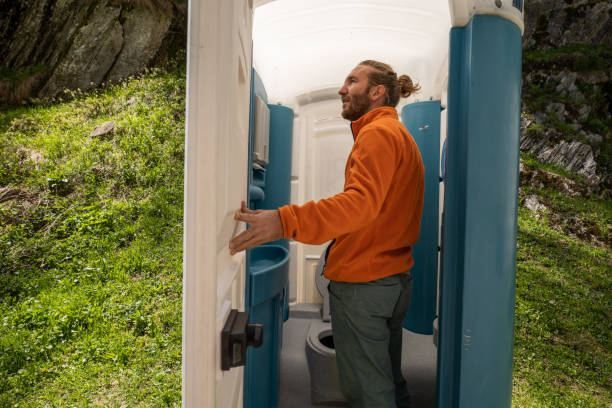 Best Portable restroom trailer rental  in Vcennes, IN